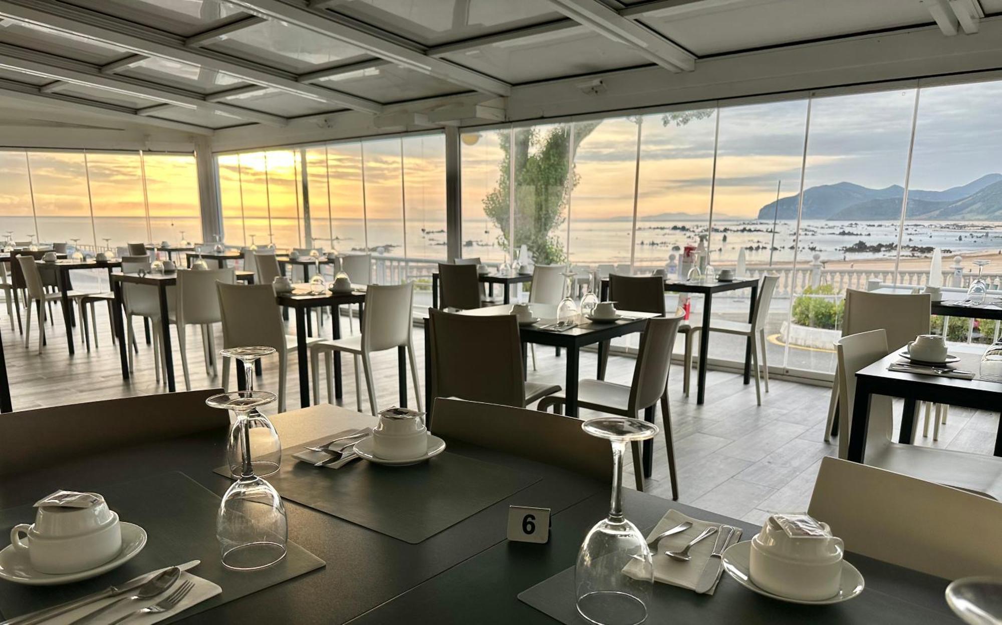 Hotel Las Olas Ноха Екстериор снимка
