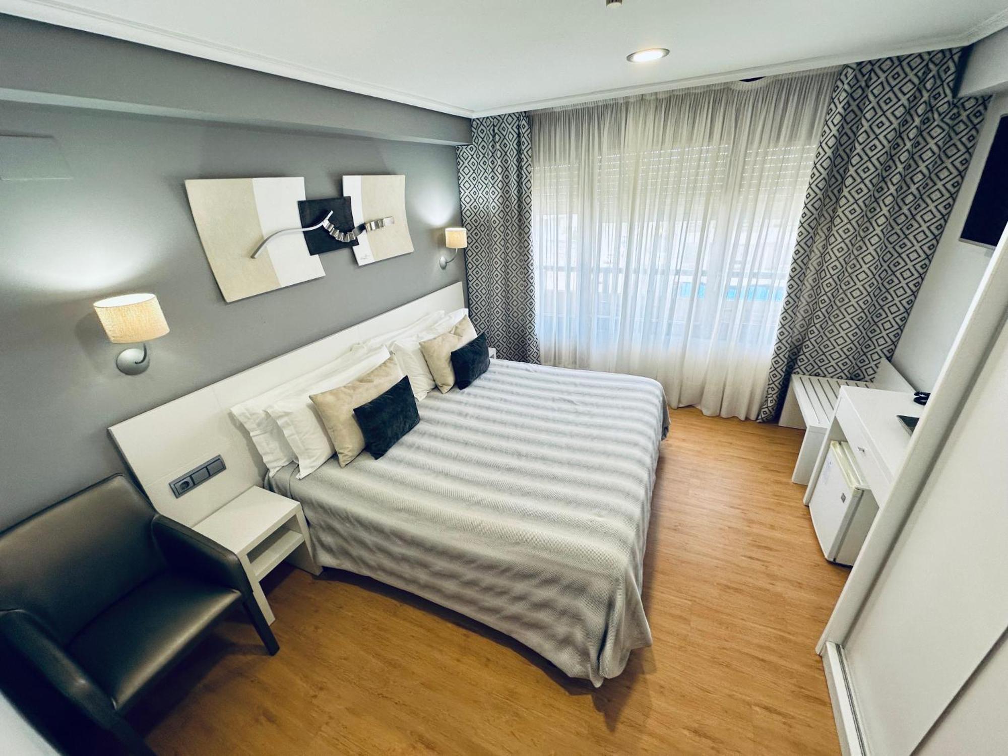 Hotel Las Olas Ноха Екстериор снимка